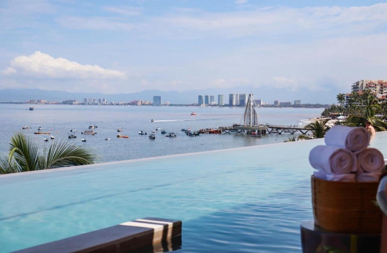 Grant'S Studio At Mantamar Tower Hotel Puerto Vallarta Luaran gambar